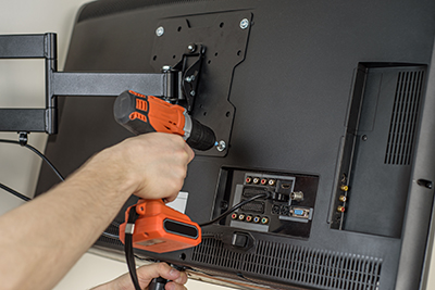 Como saber qual parafuso para TV usar no suporte